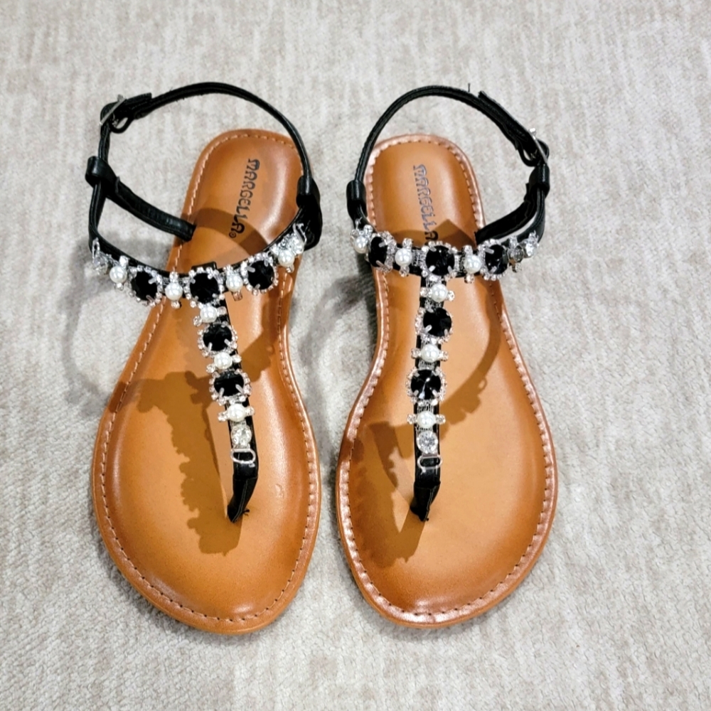 New Size 9 sandal
